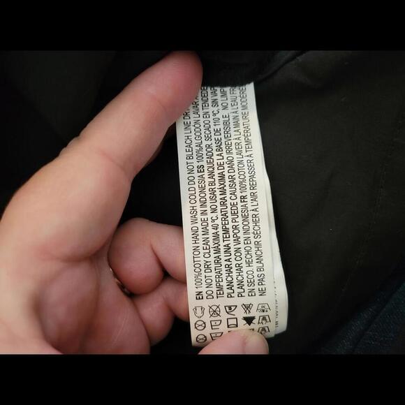 Forever 21 medium black layered cotton blouse - Picture 4 of 4